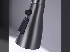 Trekkracht onderaan Keukentapkraan