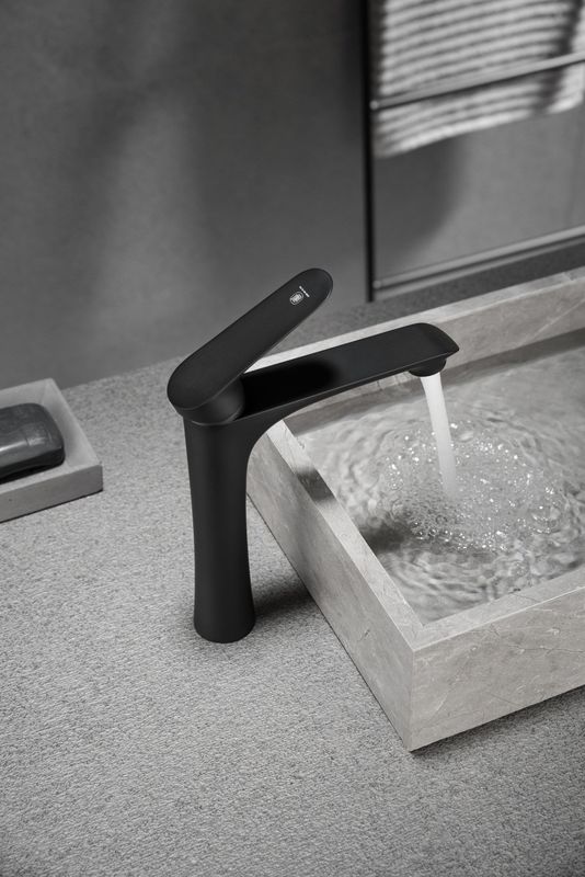 Van het het Gaten Enige Handvat van het messingsschip de Enige Kraan van de het Bassinmixer in het Grijs van Chrome Matte Black
